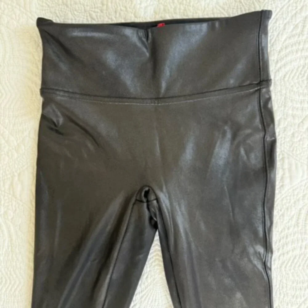 Spanx Black Faux Leather Leggings XS High Waist Sculpting Shaping Fit - Picture 4 of 7